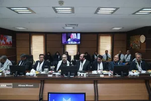 نشست جمعی از بسیجیان با بیژن رنجبر رئیس دانشگاه آزاد اسلامی