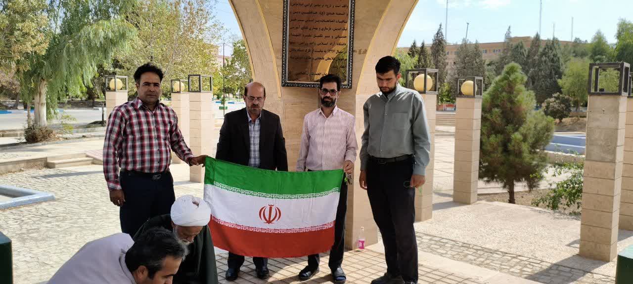 تجدیدمیثاق دانشگاهیان دانشگاه آزاد اسلامی ورامین با شهدای گمنام