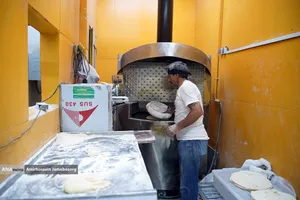 حضور مردم در رستوران ها و غذاخوری ها در شب های تهران 