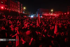 عزاداری محرم در میدان انقلاب اسلامی
