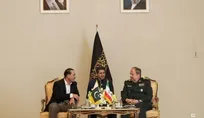 سرپرست وزارت دفاع: ایران و پاکستان می‌توانند پایه‌گذار ترتیبات امنیتی جدید در منطقه باشند