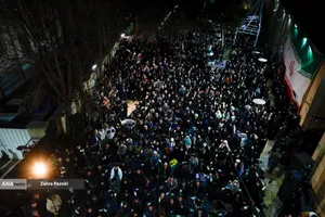 تجمع محکومیت هتک حرمت مساجد در مسجد بهشتی تهران