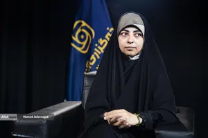 گفت و گو با الهام عابدینی خبرنگار و مجری تلویزیون