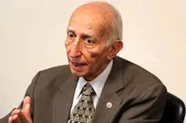 پدر علم ژنتیک ایران در نشستی با عنوان «از ژن تا نوآوری» سخنرانی کرد