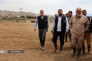  کمک&zwnj;رسانی شهید دکتر طهرانچی به مناطق سیل&zwnj;زده لرستان 