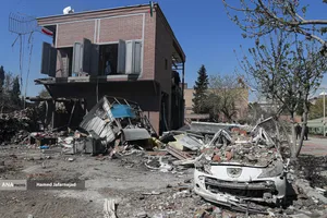 حمله هوایی آمریکایی و صهیونی به داﻧﺸﮕﺎه علم و صنعت ایران