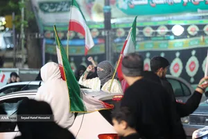 اجتماع مردم ساری در حمایت از رهبر انقلاب و نیرو&zwnj;های مسلح