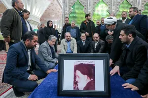 تجدید میثاق دانشگاهیان دانشگاه آزاد اسلامی با آرمان های امام خمینی(ره)