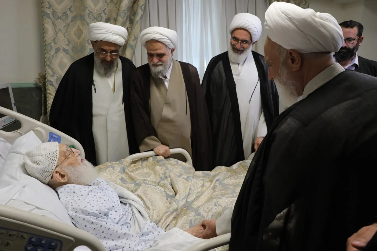 نمایندگان رهبر انقلاب
آیت الله نوری همدانی
عیادت