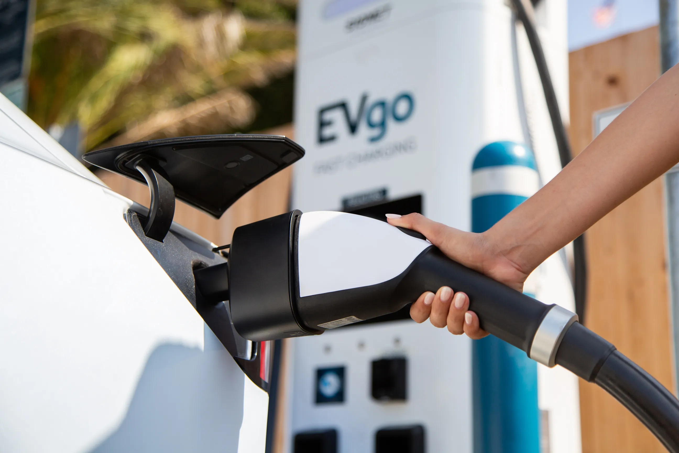 جایگاه شارژ خودرو EVgo