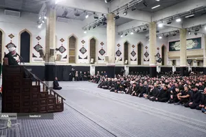 مراسم عزاداری شام غریبان حسینی (ع) در حسینیه امام خمینی