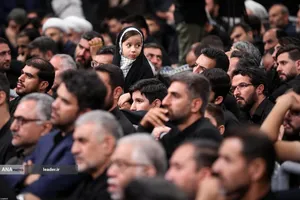 مراسم عزاداری شام غریبان حسینی (ع) در حسینیه امام خمینی