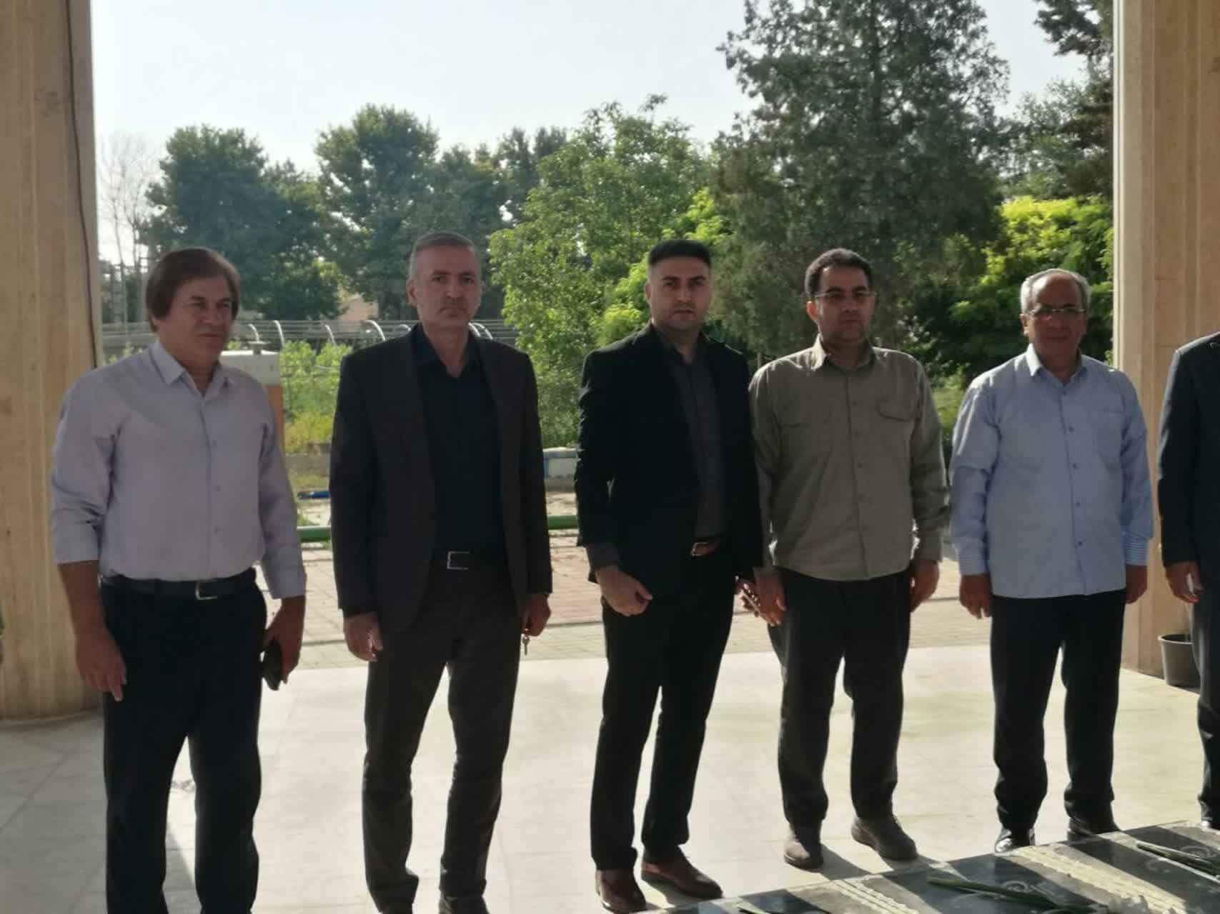 خدمت به مردم با نیت الهی کلید موفقیت در عرصه‌های علمی و فرهنگی است
