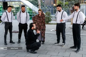 اولین روز اجراهای خیابانی جشنواره تئاتر فجر
