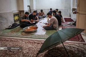  نوجوانانِ جبهه&zwnj; پشت خط