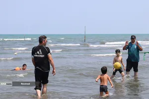 طرح سالم&zwnj;سازی ساحل بندر انزلی با پوشش امدادی و آموزشی هلال احمر