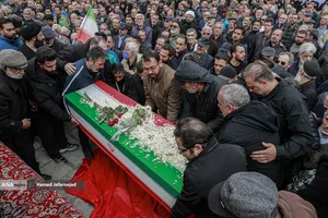 تشییع پیکر ام البنین تهران مادر شهیدان افراسیابی با حضور گسترده مردم انقلابی و شهیدپرور خیابان نبرد- پیروزی