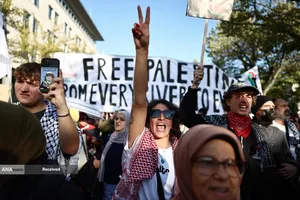 تظاهرات ده&zwnj;ها هزار نفر در برلین علیه حمایت آلمان از اسرائیل