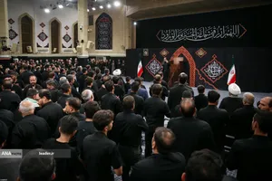 عزاداری شب تاسوعای حسینی(ع) در حسینیه امام خمینی(ره)