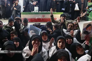  اجتماع مردمی در خونخواهی امام شهید امت - خیابان پیروزی چهارراه کوکاکولا