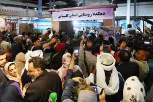 بازدید پزشکیان از نمایشگاه توانمندی&zwnj;های روستایی و عشایری کشور