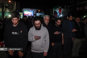 اقامه نماز استغاثه به امام زمان زمان(عج) - چهارراه نبرد خیابان پیروزی