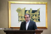 عراقچی: اصرار ایران بر غنی‌سازی از اصل نفی سلطه می‌آید/ آرایش نظامی ما را نمی‌ترساند