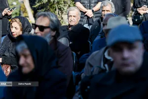 مراسم تشییع پیکر عنایت بخشی 