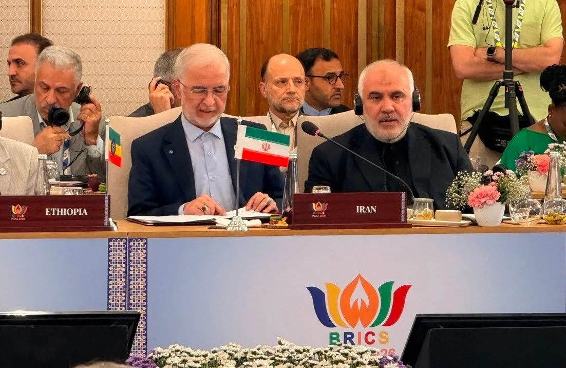 اسکندر مومنی