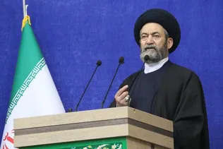 امام جمعه اردبیل: ترامپ در محاصره دریایی ایران شکست می‌خورد و گزینه‌ای جز امتیازدهی ندارد