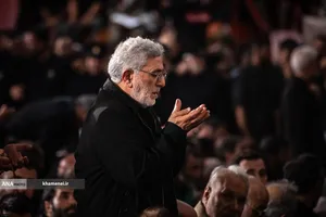  مراسم اقامه نماز بر پیکر مطهر رهبر شهید انقلاب در حرم رضوی 
