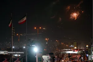 نور افشانی در شب سالگرد پیروزی انقلاب اسلامی