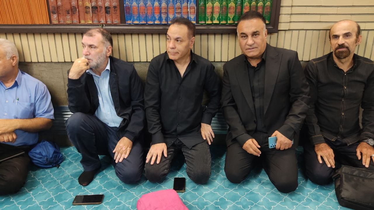 آیین یادبود اکبر عبدی با حضور اهالی سینما و تلویزیون برگزار شد آیین یادبود اکبر عبدی با حضور اهالی سینما و تلویزیون برگزار شد