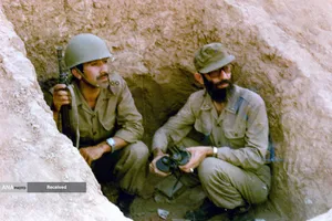 مجموعه تصاویر قاب های ماندگار از مجاهد خستگی ناپذیر حضرت آیت&zwnj;الله العظمی شهید سیدعلی حسینی خامنه&zwnj;ای(رحمه الله علیه)