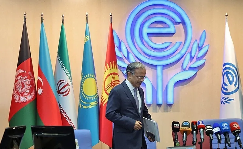 اسد مجید خان