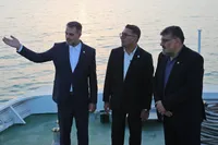 بازدید سخنگوی قوه قضائیه از سواحل جزیره هرمز
