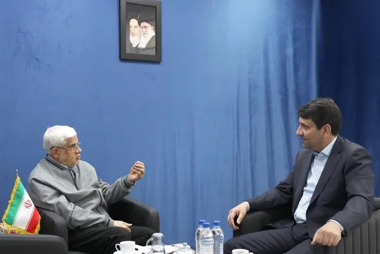 عارف و هاشمی