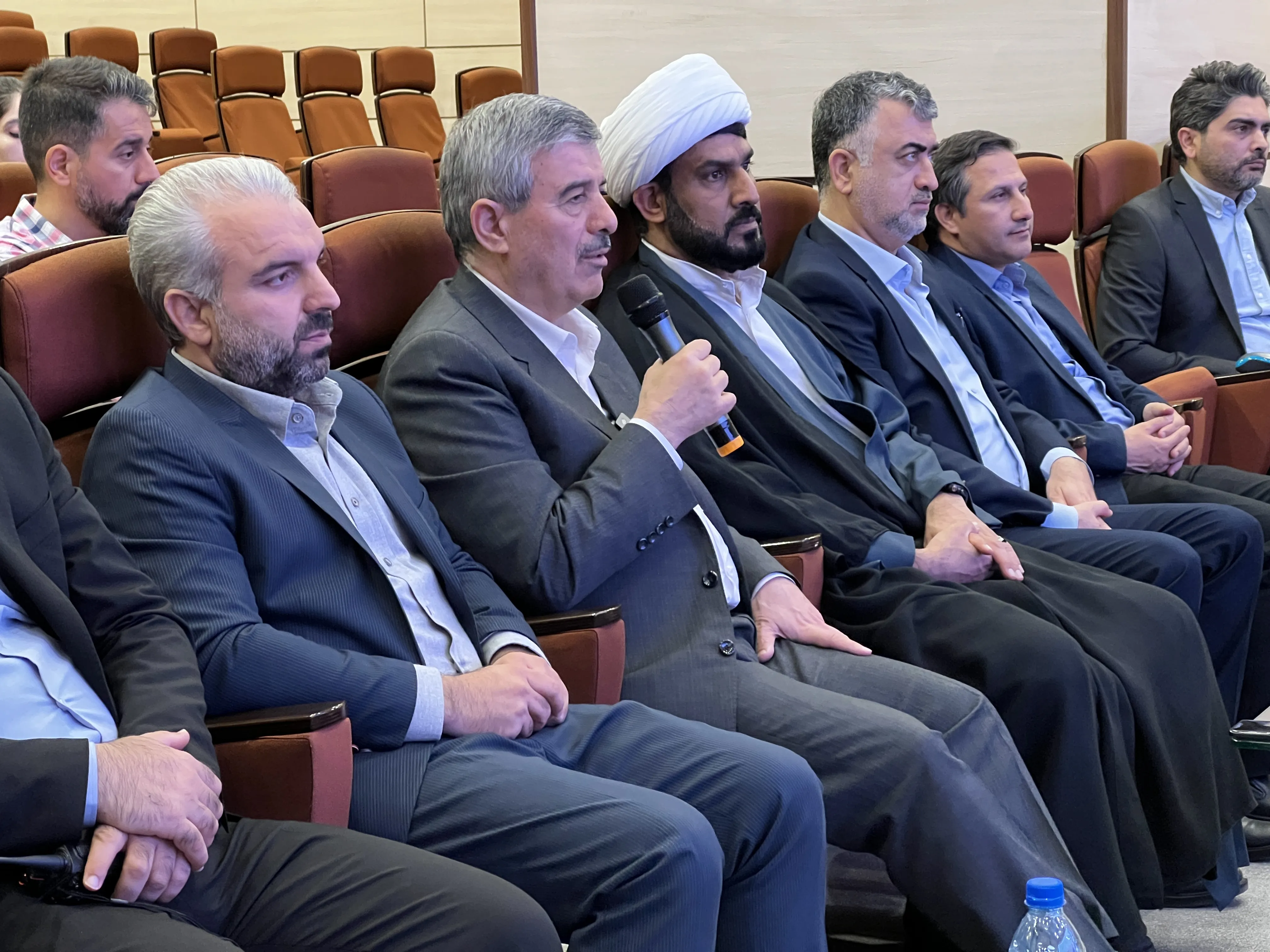 عسگری آزاد