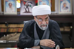 نشست تفاهم فی مابین دانشگاه آزاد اسلامی و مرکز مدیریت حوزه علمیه قم با حضور  حجت&zwnj;الاسلام و المسلمین دکتر حسن خیری رییس دانشگاه آزاد اسلامی قم ،اعضای اطلاع رسانی و محمدمهدی خیرجو مدیرعامل خبرگزاری آنا