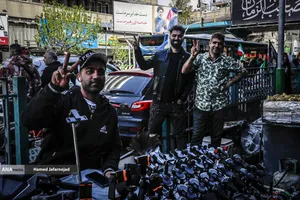 حال و هوای شهر در فراق رهبر شهید انقلاب حضرت آیت الله امام شهید سید علی خامنه ای