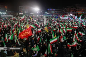 اجتماع به عشق وطن دسته پرچم داران ایران- میدان انقلاب تهران