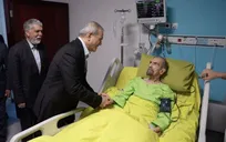 رئیس‌جمهور به عیادت دکتر موسوی‌گرمارودی رفت