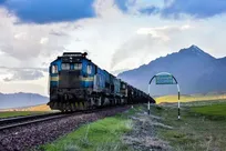 شتاب‌دهی به کریدور ریلی ایران-افغانستان-چین/راه‌آهن ایران نقش محوری در توسعه