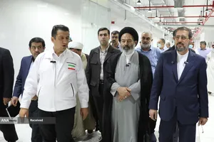 بازدید حجت الاسلام سید عبدالفتاح نواب سرپرست حجاج ایرانی و علیرضا بیات رئیس سازمان حج و زیارت از آشپزخانه ابوسرحد مکه