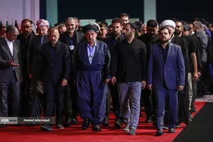 ادای احترام ادیان مختلف بر پیکر رهبر مجاهد شهید انقلاب
