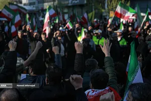 تشییع پیکر مطهر دریابان شهید &laquo;علیرضا تنگسیری&raquo; فرمانده دلاور خلیج فارس و جمعی از شهدای والامقام