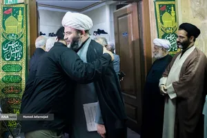 حجت الاسلام محمد قمی رییس سازمان تبلیغات در مراسم چهلم شهادت حاج محمدسعید ایزدی(حاج رمضان)