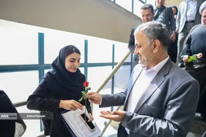 آیین استقبال از دانشجویان در دانشگاه تهران مرکز