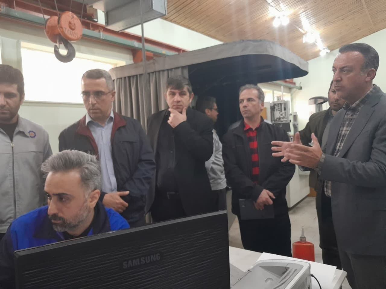 بومی‌سازی دانش فناوری در سطح استاندارد‌های بین‌المللی