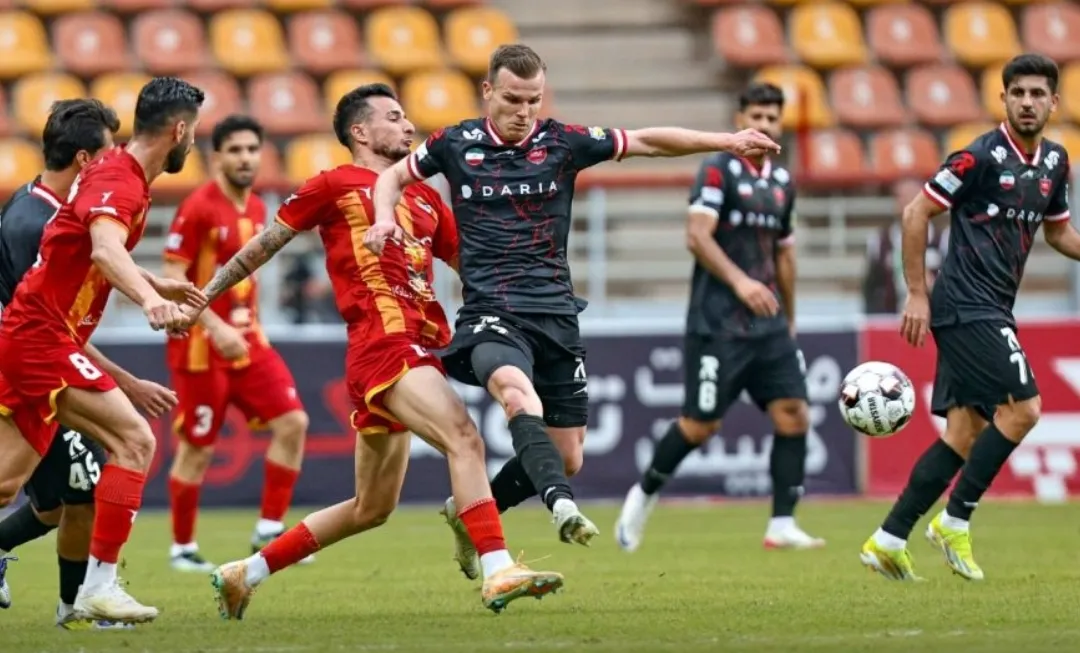 دنیل گرا فولاد و پرسپولیس